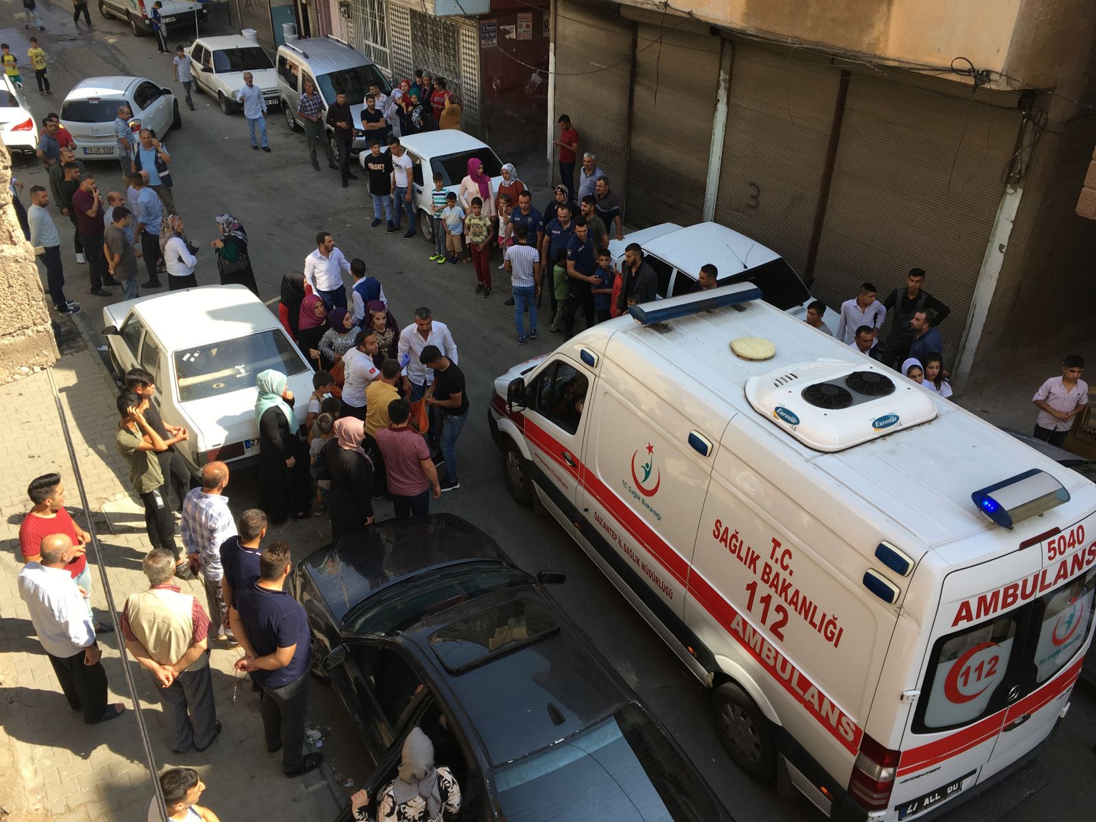 Gaziantep'te halay sırasında düğün karıştı! Yaralılar var...