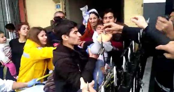 Dehşet! Balkona tırmanırken düştü, ayağına korkuluk demiri saplandı