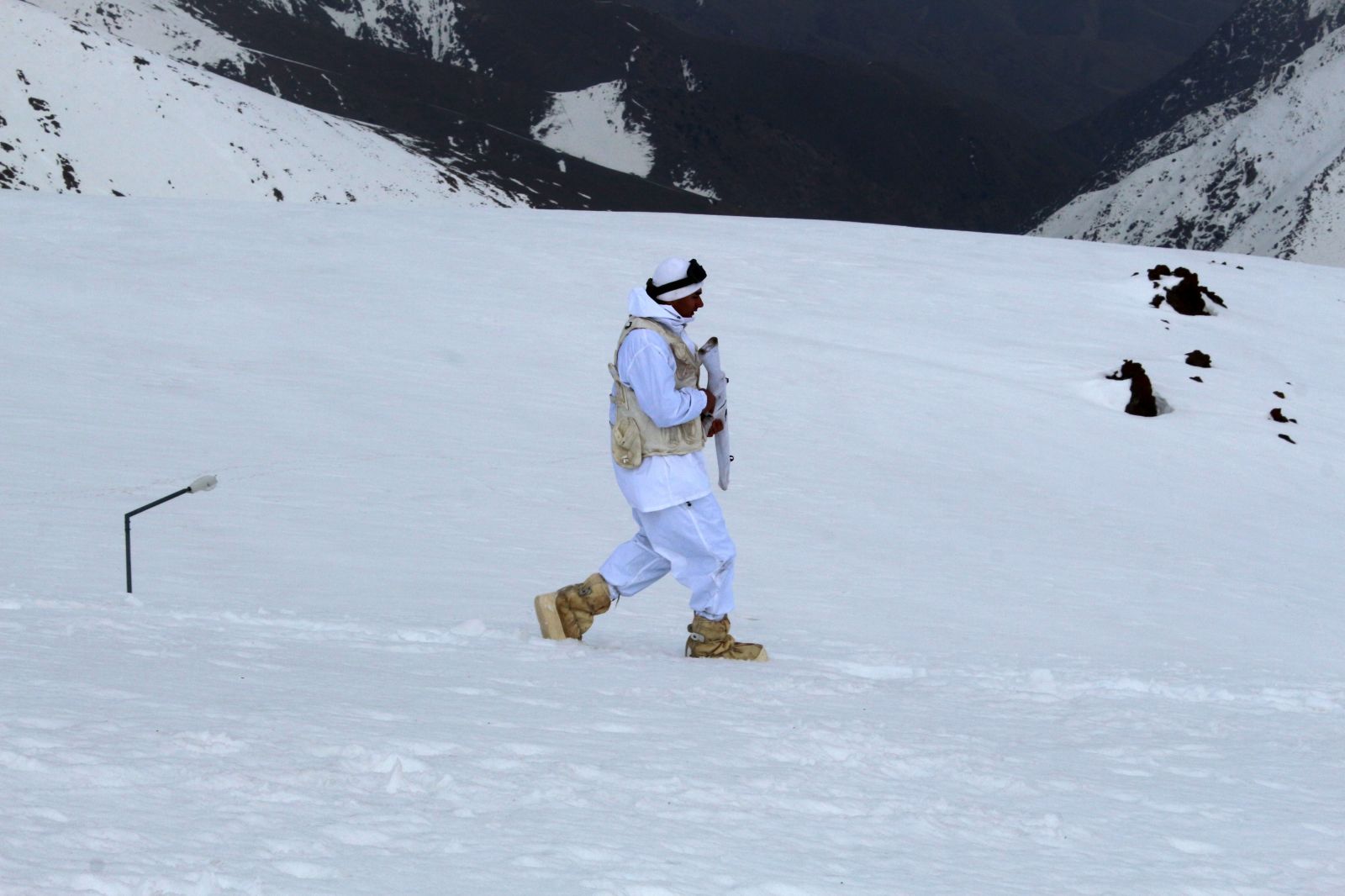 Hain saldırılara karşı eller tetikte