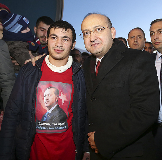 Türkiye Ahıska Türklerine kucak açtı