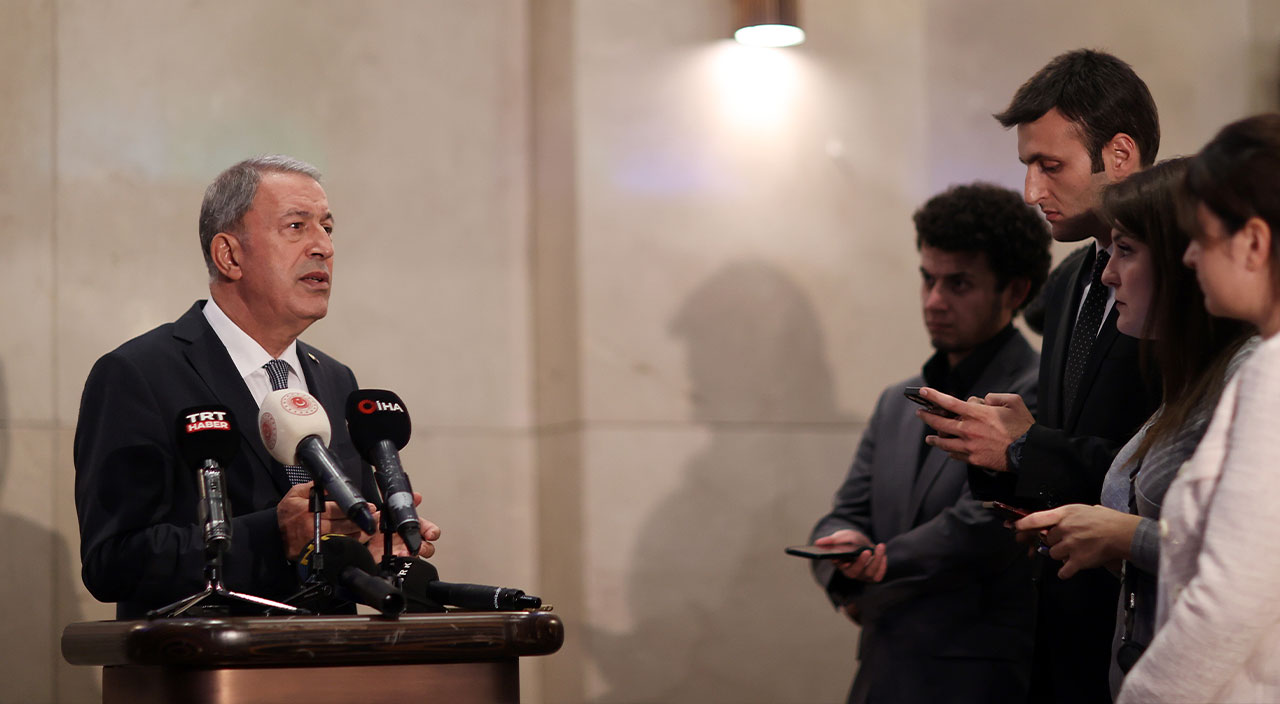 Son dakika! Bakan Akar'dan sert tepki: Yunanistan akıllı olsun Son dakika! Bakan Akar'dan sert tepki: Yunanistan akıllı olsun