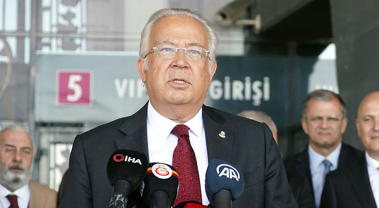 Özbek'ten Koç'a gönderme: Meydanı kimseye bırakmayız