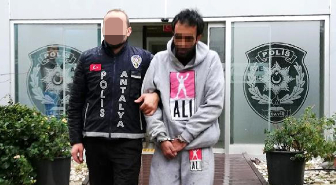 Hastane tuvaletinden musluk çalarken yakalandı