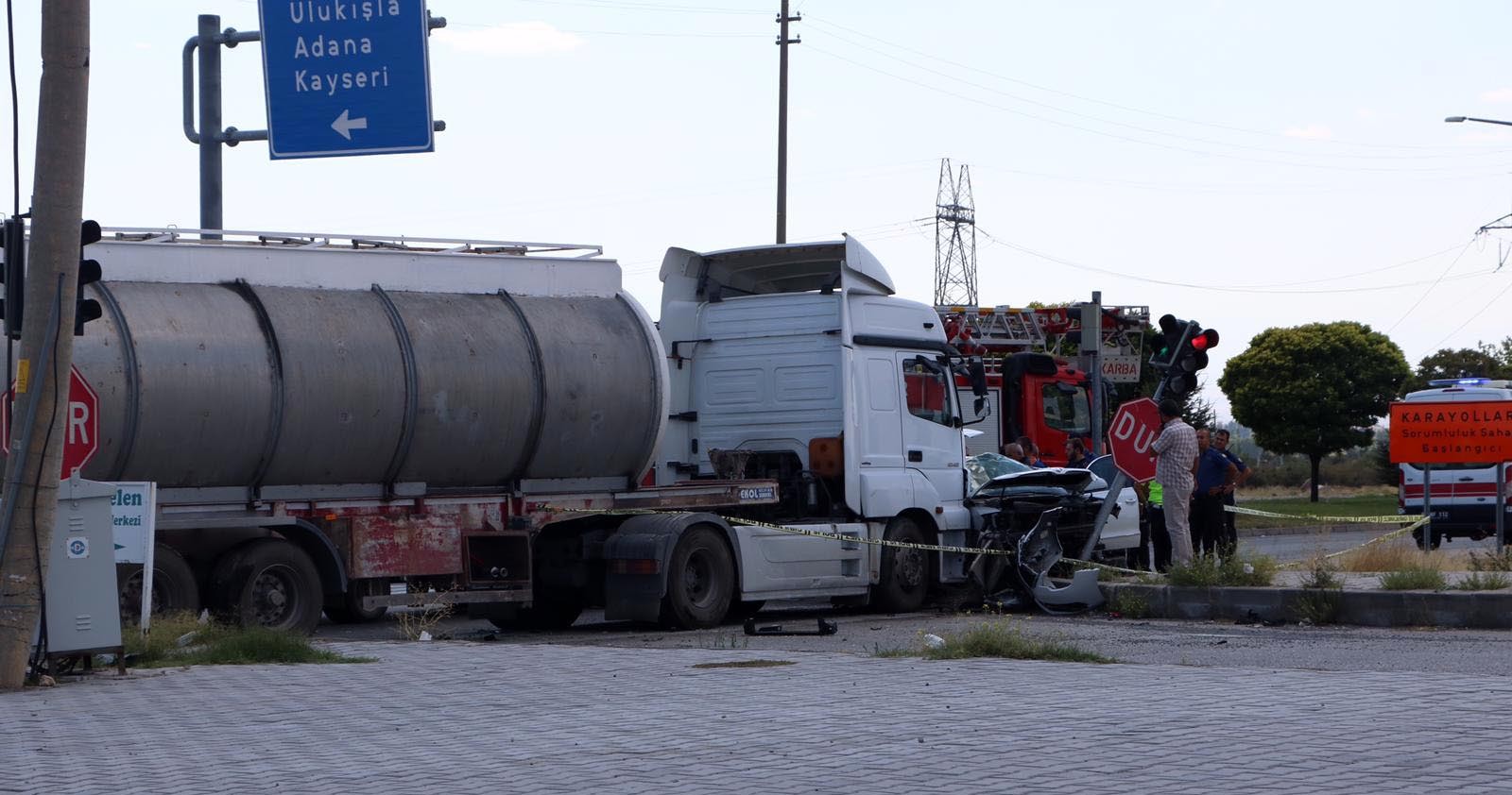 Hatay Emniyet Müdürü ve ailesi kaza geçirdi