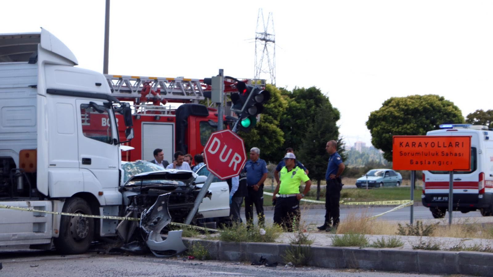 Hatay Emniyet Müdürü ve ailesi kaza geçirdi