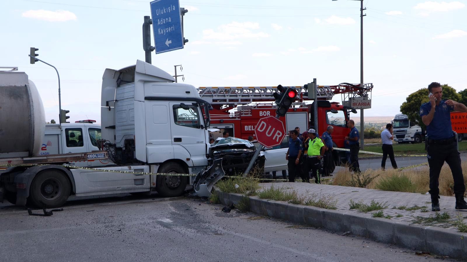 Hatay Emniyet Müdürü ve ailesi kaza geçirdi