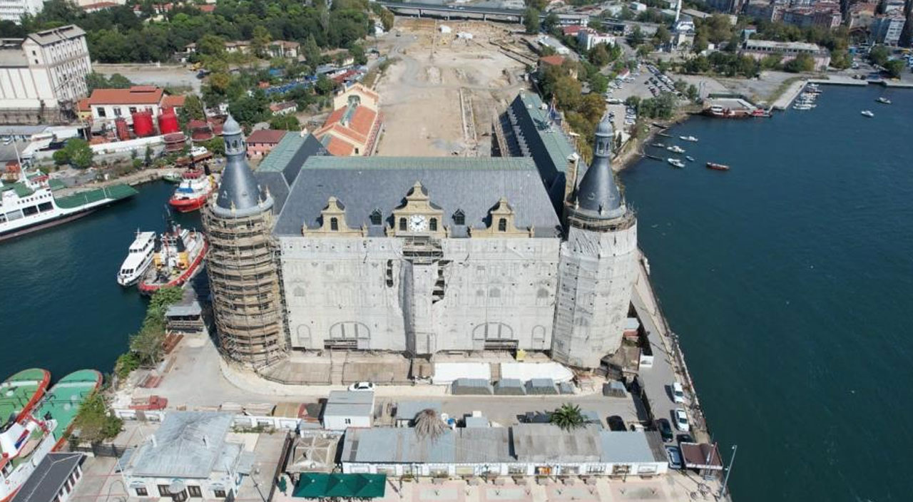 Yangının üzerinden 12 yıl geçti ama hala tamamlanamadı: Haydarpaşa’da restorasyon belirsizliği