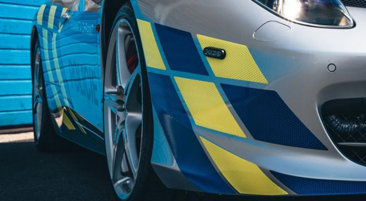 Suçlulardan alındı polis filosuna katıldı: Ferrari artık suçluları kovalayacak Suçlulardan alındı polis filosuna katıldı: Ferrari artık suçluları kovalayacak