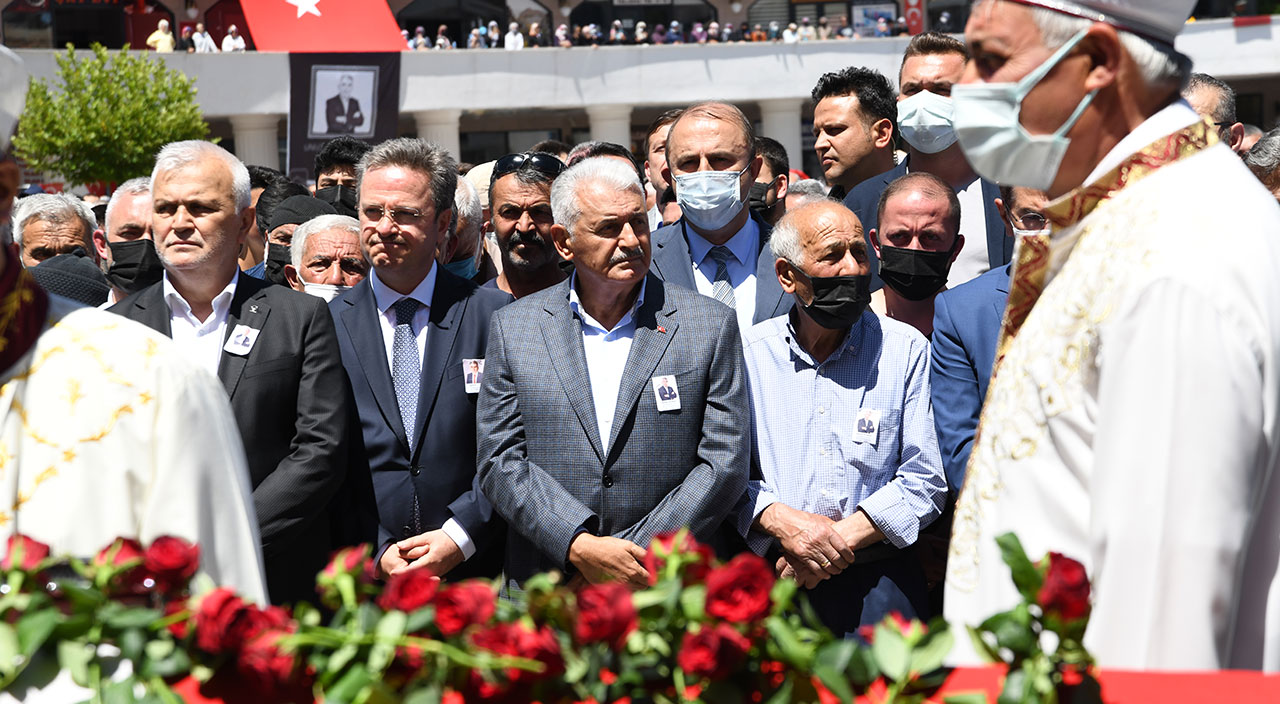 Hayatını kaybeden Şebinkarahisar Belediye Başkanı Şahin Yılancı son yolculuğuna uğurlandı