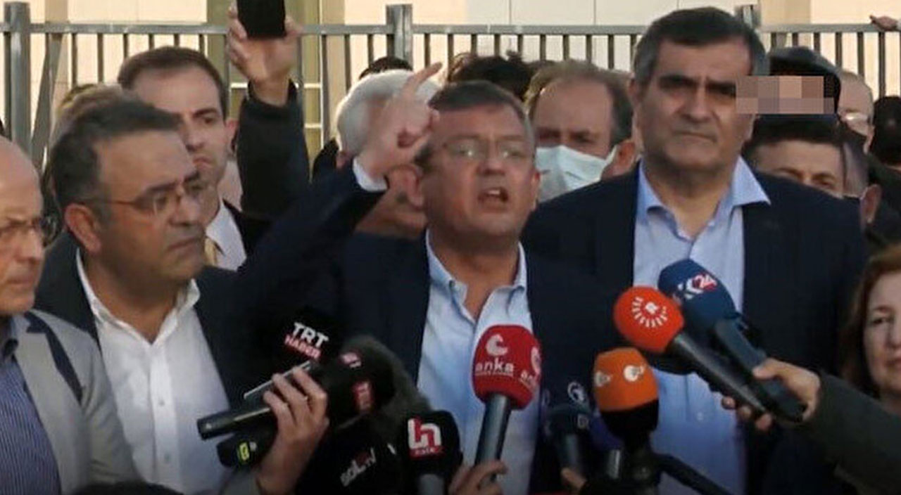 AK Parti Sözcüsü Çelik: Hiç kimse Cumhurbaşkanımızı tehdit edemez AK Parti Sözcüsü Çelik: Hiç kimse Cumhurbaşkanımızı tehdit edemez