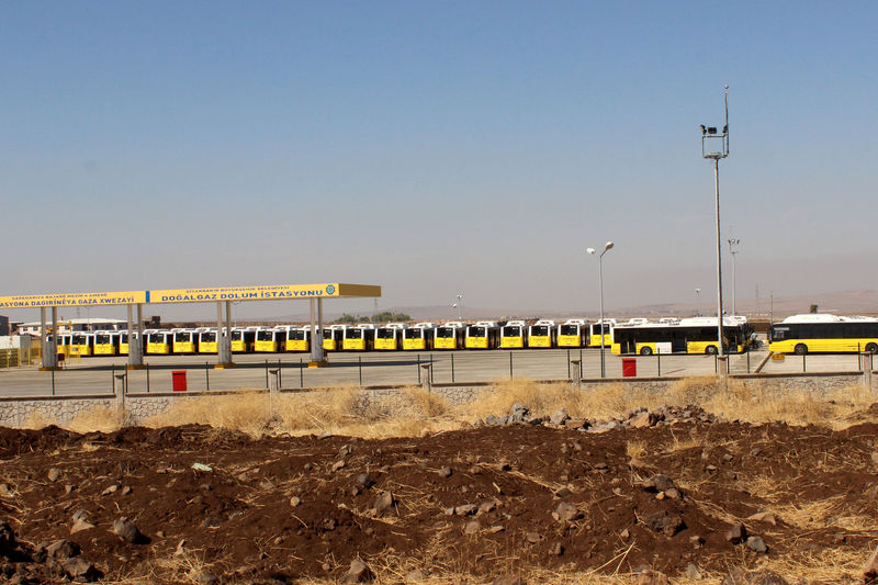 PKK tehdit etti, Diyarbakır'da halk otobüsleri kontak kapattı