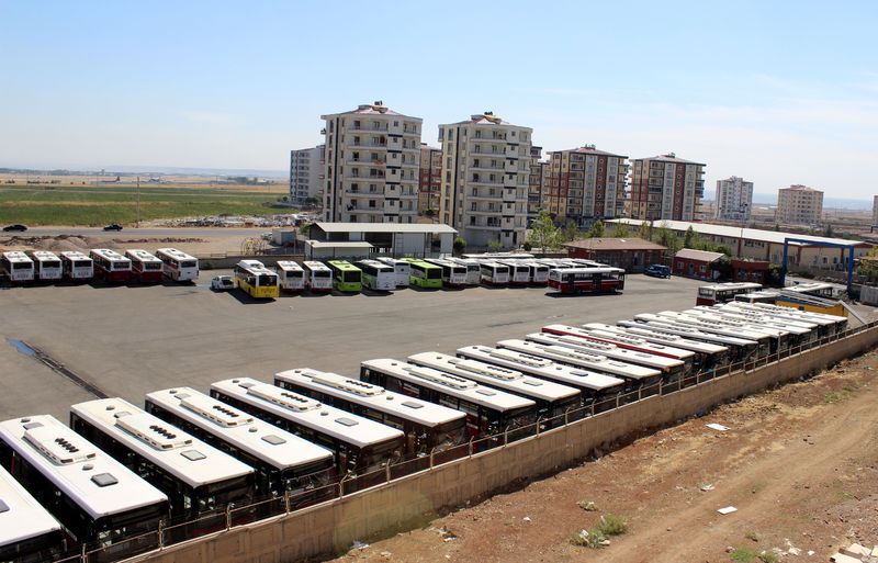 PKK tehdit etti, Diyarbakır'da halk otobüsleri kontak kapattı