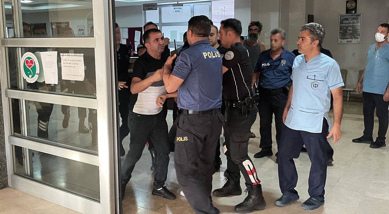 Düğünde çıkan kavga acil serviste bitti