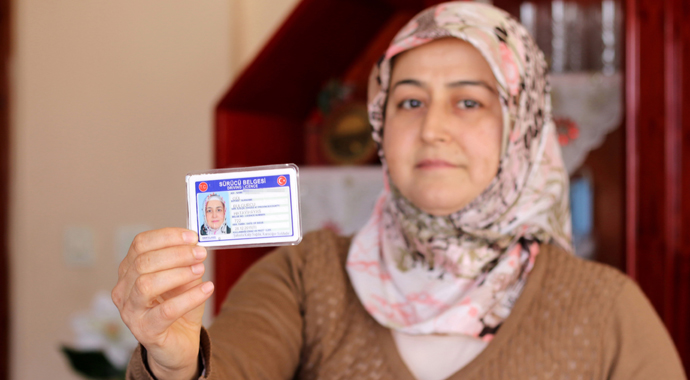 Acil durumda ehliyetine yazdırdı!