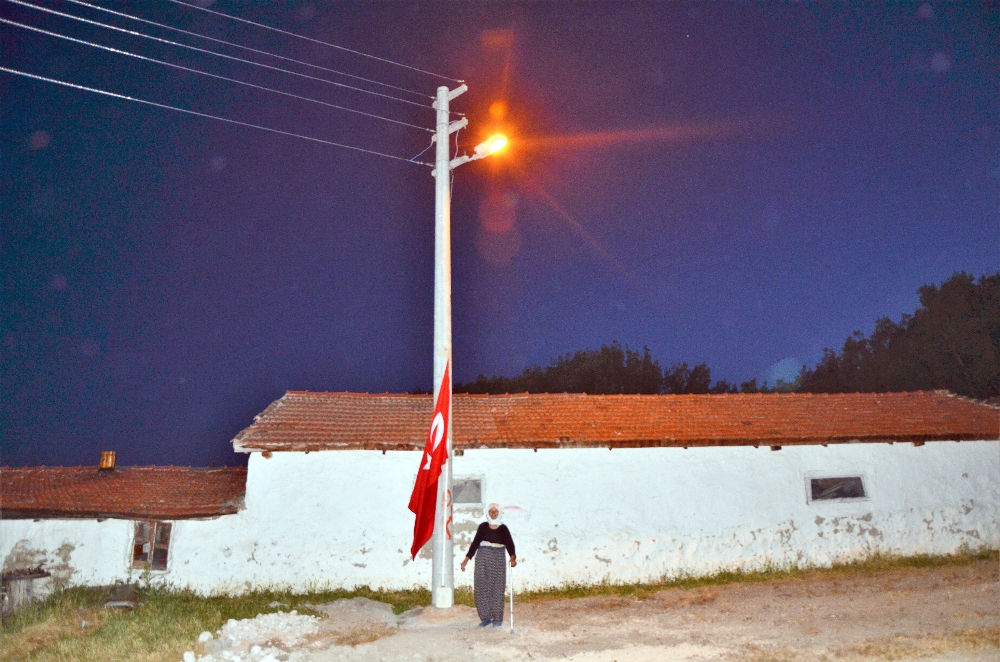 Hesna nine 50 yıl sonra ışığına kavuştu