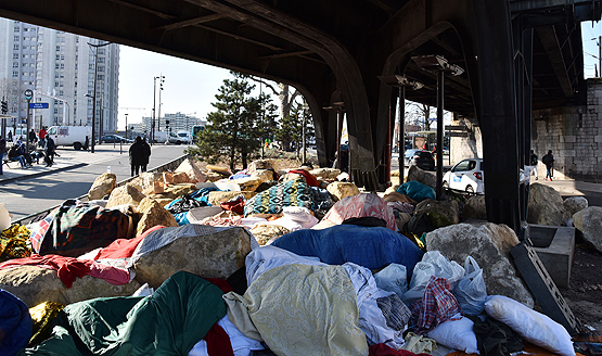 Fransa'da sığınmacılara kötü muamele