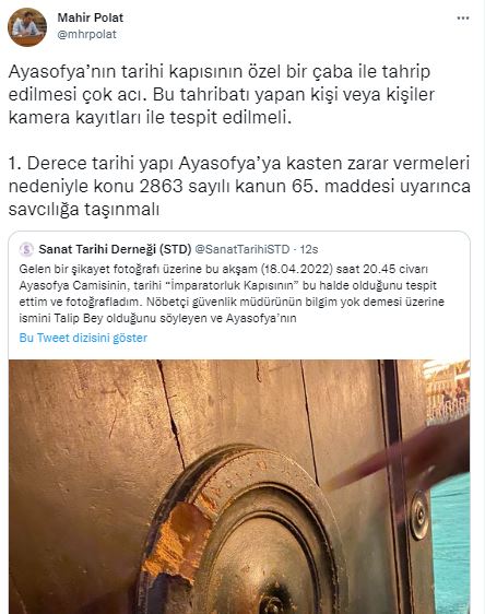 Ayasofya’da rezalet! Tarihi İmparatorluk Kapısı'nı tahrip ettiler