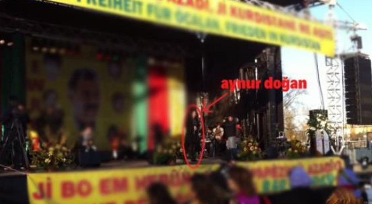 Öcalan posteri önünde konser veren Aynur Doğan, İBB organizasyonunda