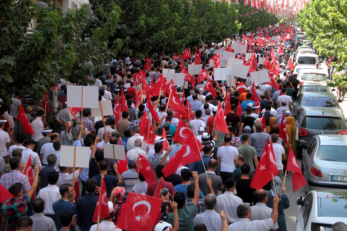 Siirt PKK terörüne karşı meydanlara iniyor