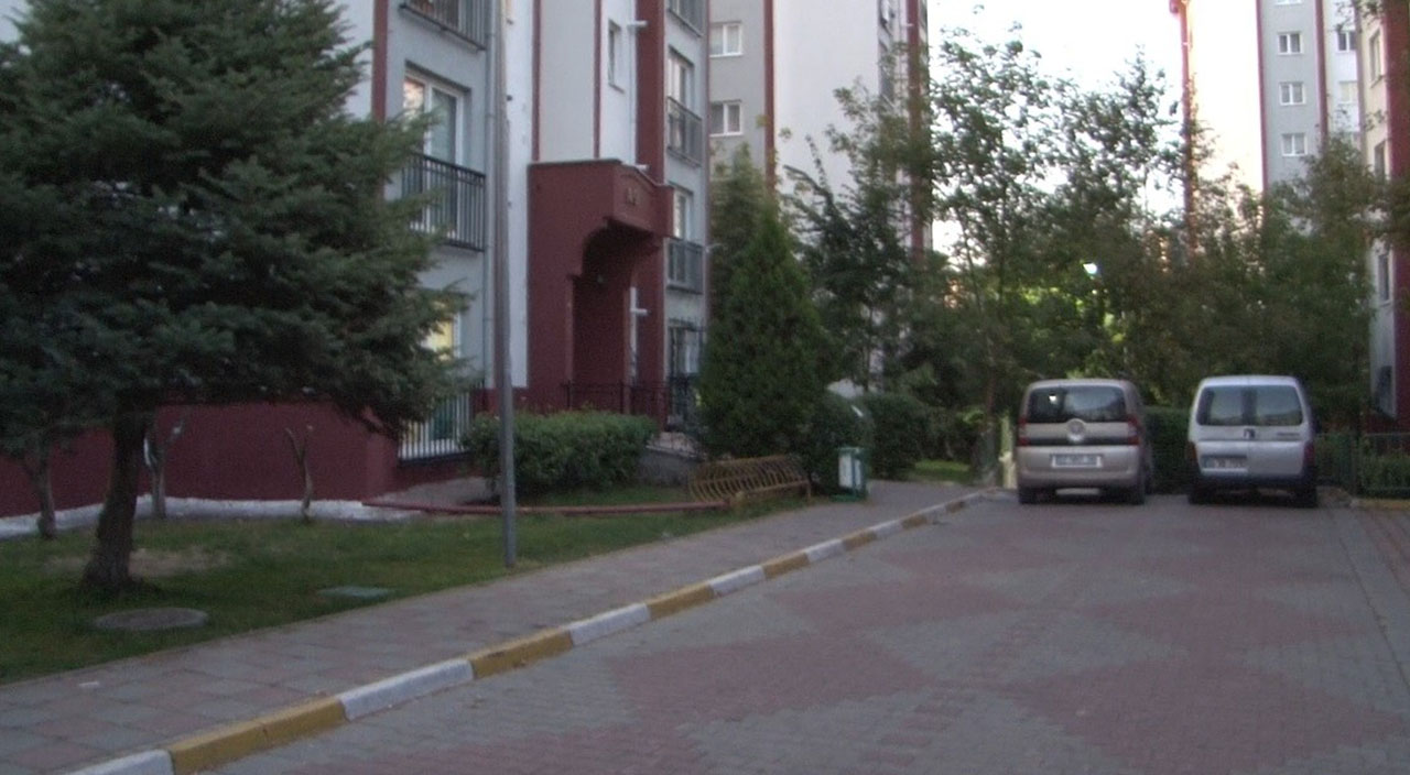 Karısını öldüren itfaiye eri 'polisi arayın' diye bağırdı