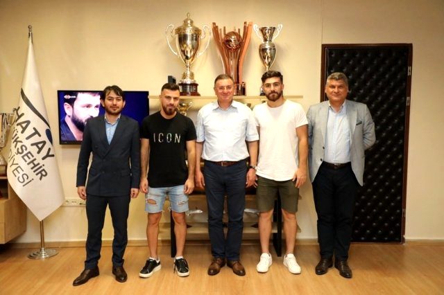 Fenerbahçe'den ayrılan 2 futbolcu, 1. Lig ekibine imza attı