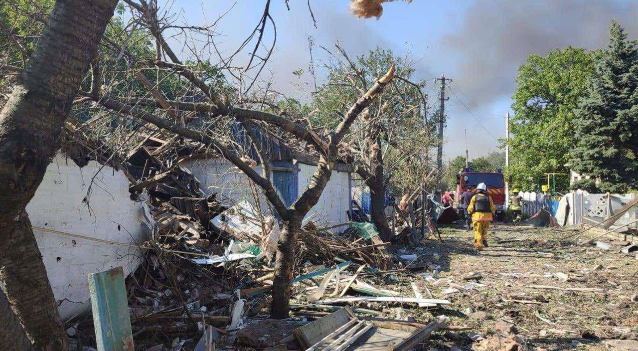 Zelenskiy duyurdu: Rusya tren istasyonunu vurdu! 15 ölü, 50 yaralı Zelenskiy duyurdu: Rusya tren istasyonunu vurdu! 15 ölü, 50 yaralı