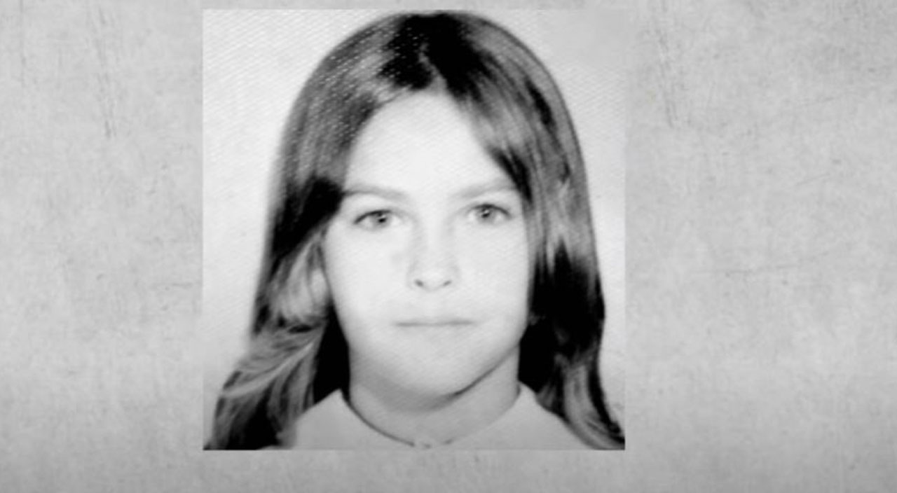 Hülya Avşar'ın çocukluk fotoğrafı ortaya çıktı: Bakışları hiç değişmemiş