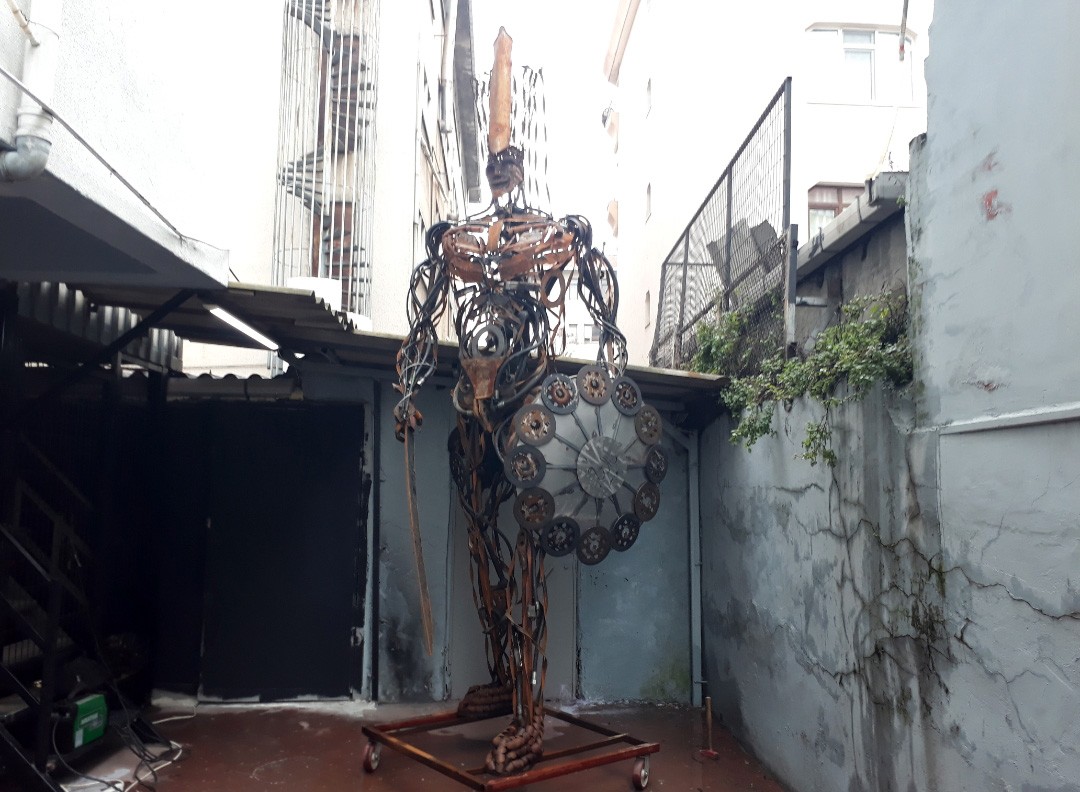 Hurda araba parçalarını 