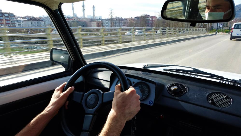 Makine mühendisliği öğrencileri hurda aracı 15 bin liraya yeniledi: 30 yaşındaki Serçe uçmaya hazır