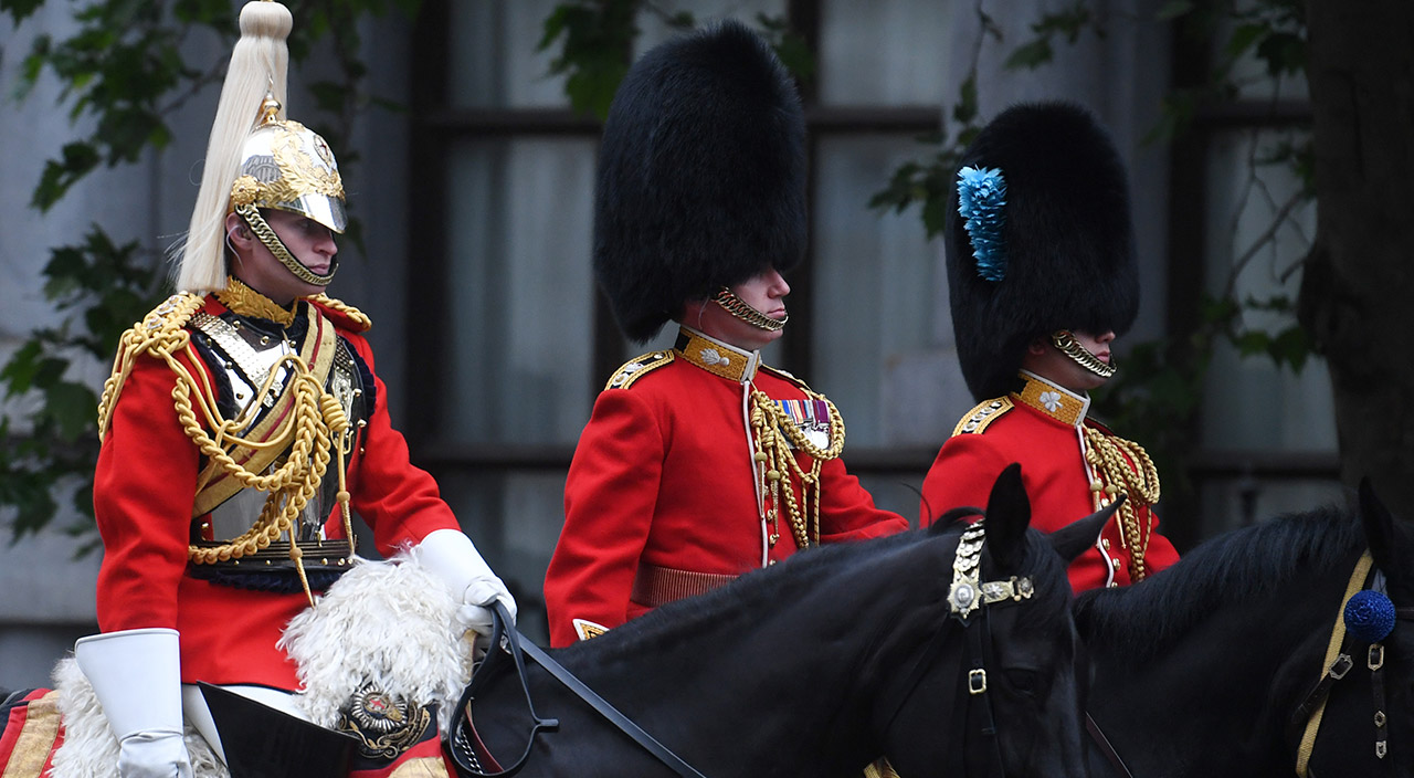 Kraliçe Elizabeth'in 70. yıl taht kutlama töreni Platin Jübile başladı