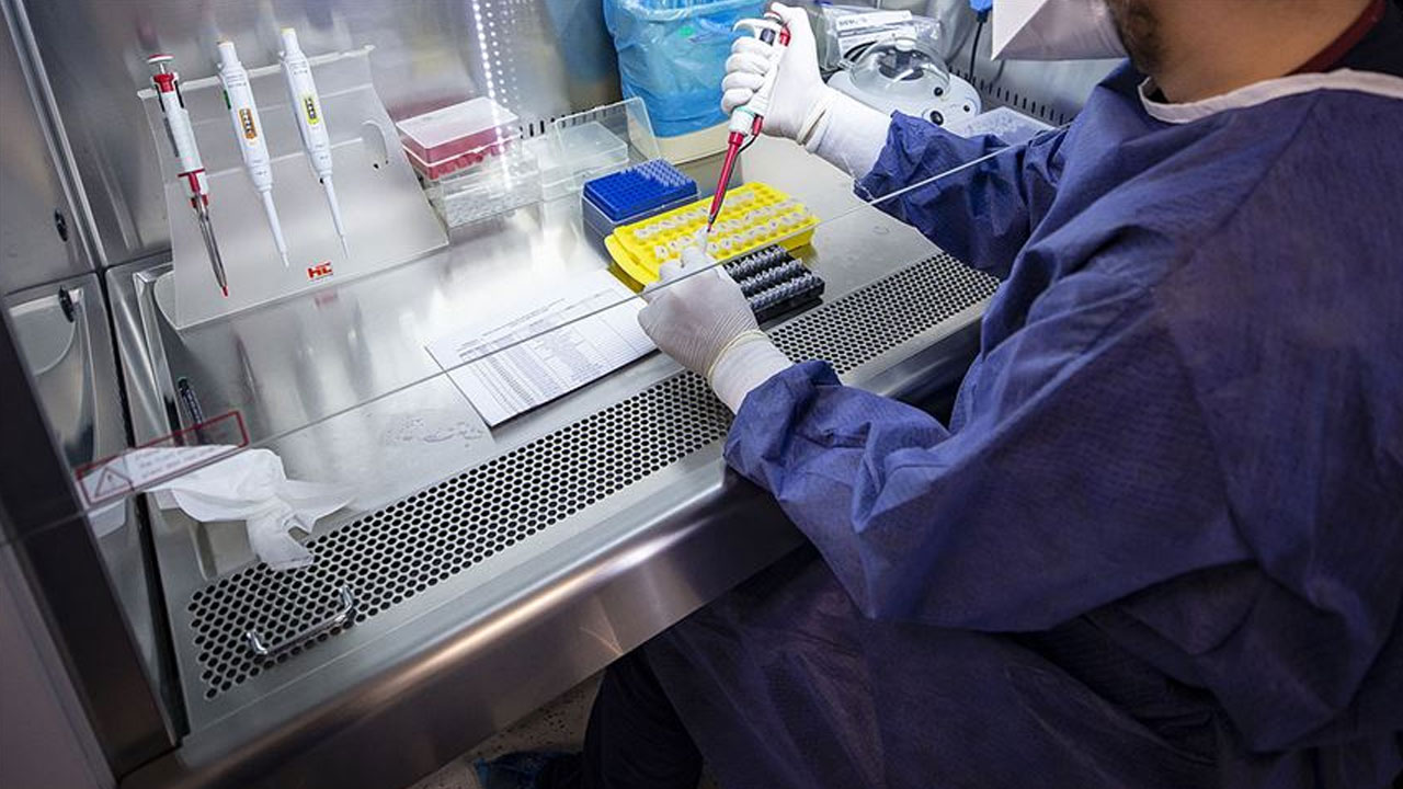 Omicron varyantı ülkeleri harekete geçirdi: İşte yeni önlemler