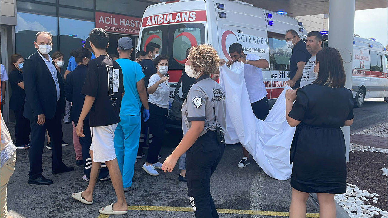 Ölümden dönmüştü... İbrahim Tatlıses'in kaza sonrası ilk görüntüleri ortaya çıktı Ölümden dönmüştü... İbrahim Tatlıses'in kaza sonrası ilk görüntüleri ortaya çıktı