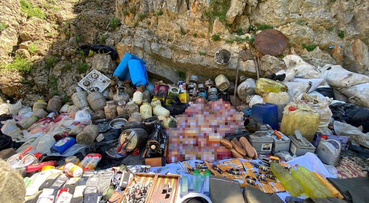 Eren Abluka operasyonlarında çok sayıda silah ve 5 tonluk yaşam malzemesi bulundu