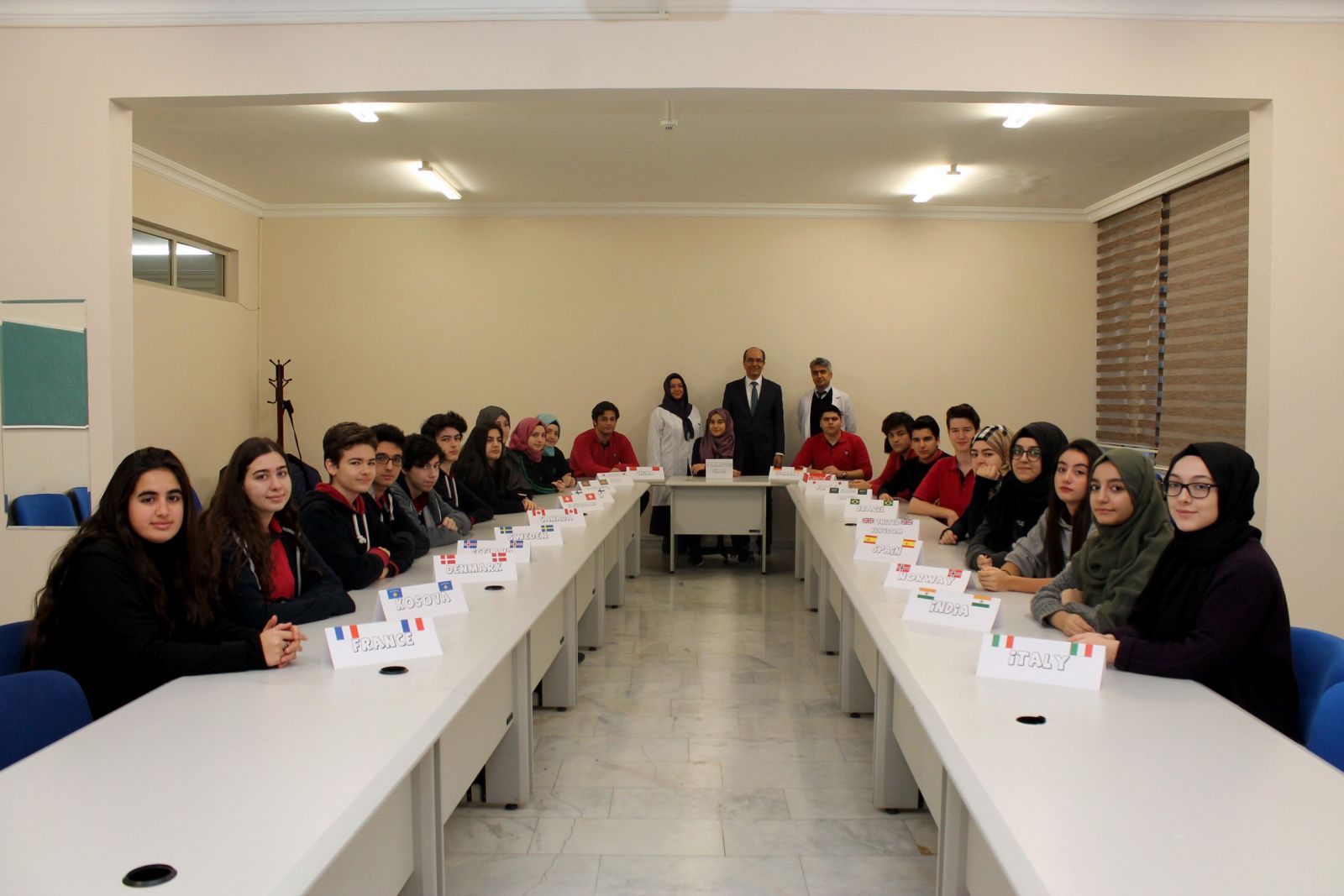 İhlas Koleji öğrencileri EYP ve MUN konferanslarında Türkiye'yi temsil edecek