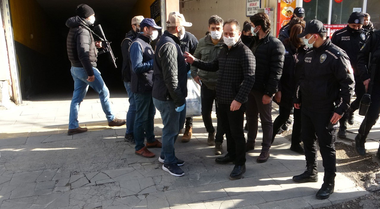 Diyarbakır İnsan Hakları Derneği'nde arama