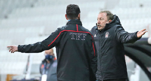 Tatlı'dan acı eleştiri!