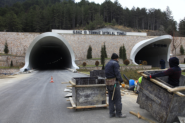 2016 dev projelerin yılı oldu