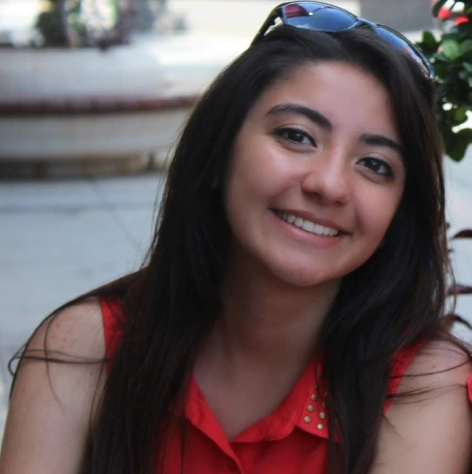 İncilay öğretmen 26 yaşında kansere yenik düştü