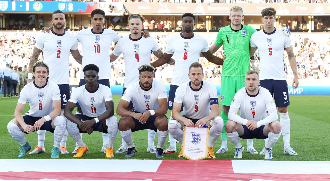 Attila Szalai ve arkadaşları şov yaptı... İngiltere'ye deplasmanda 4 çeken Macaristan 11'i