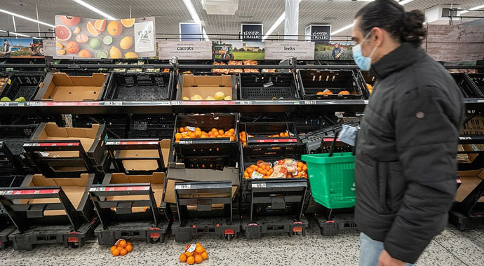 Fransa sınırı kapattı, panik alımlarıyla İngiltere’de marketler boşaldı