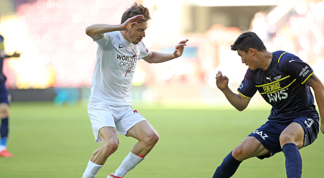 Kore basını Kim Min-Jae'yi konuşuyor! Büyük beğeni topladı Kore basını Kim Min-Jae'yi konuşuyor! Büyük beğeni topladı