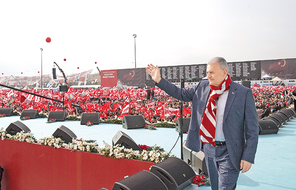 İstanbul Mitingi 17 Nisan'ı müjdeledi