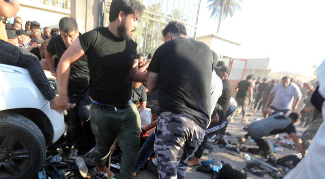 Bağdat sokaklarında çatışmalar sürüyor, Sadr isyanı büyüyor