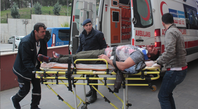 Otobüs şoförüyle tartışan İranlı turistler ortalığı birbirine kattı