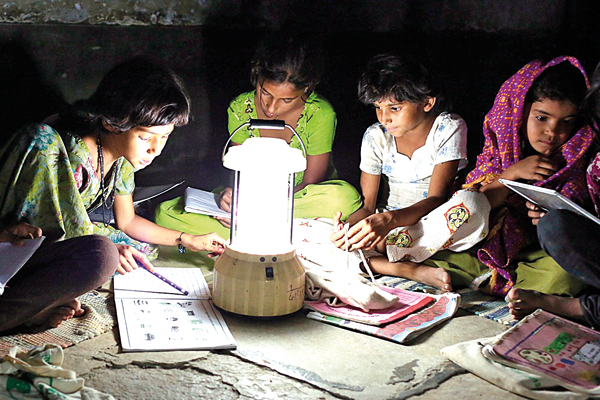 Yalın Ayaklar Koleji