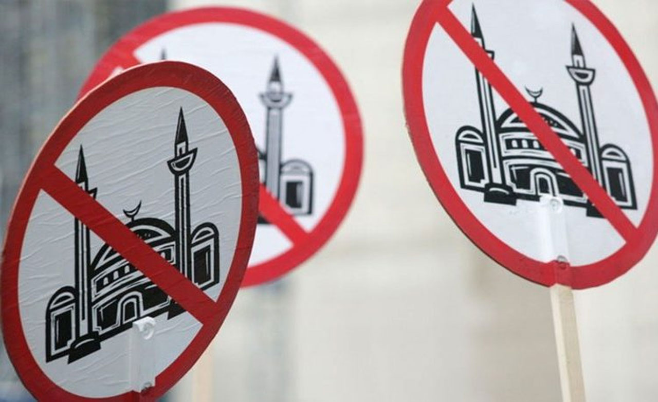 Fransa'da islamiyet karşıtlığı artıyor: 21 cami kapatıldı Fransa'da islamiyet karşıtlığı artıyor: 21 cami kapatıldı