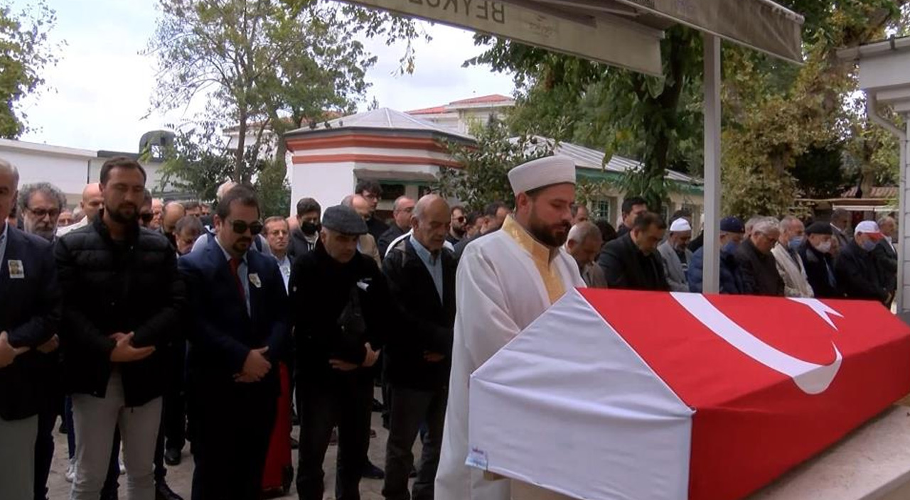 Kurtlar Vadisi’ndeki rolüyle hafızalara kazınmıştı… Usta oyuncu İsmail İncekara’ya veda Kurtlar Vadisi’ndeki rolüyle hafızalara kazınmıştı… Usta oyuncu İsmail İncekara’ya veda