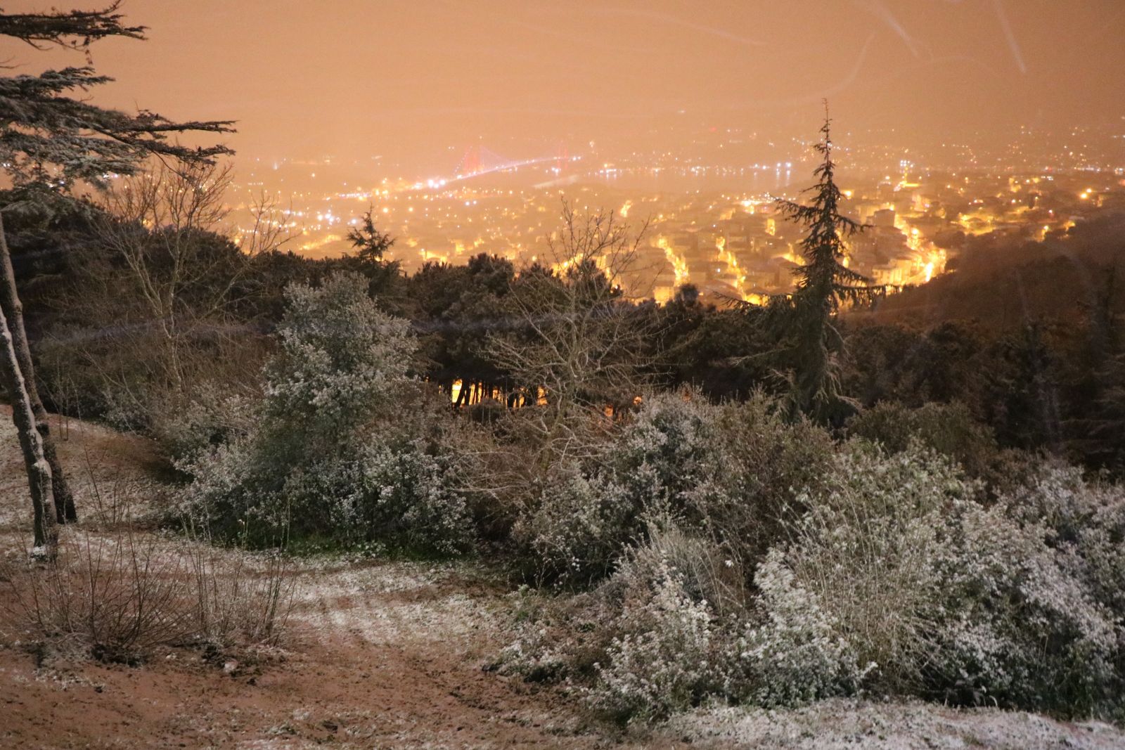 İstanbul’da beklenen kar yağışı başladı