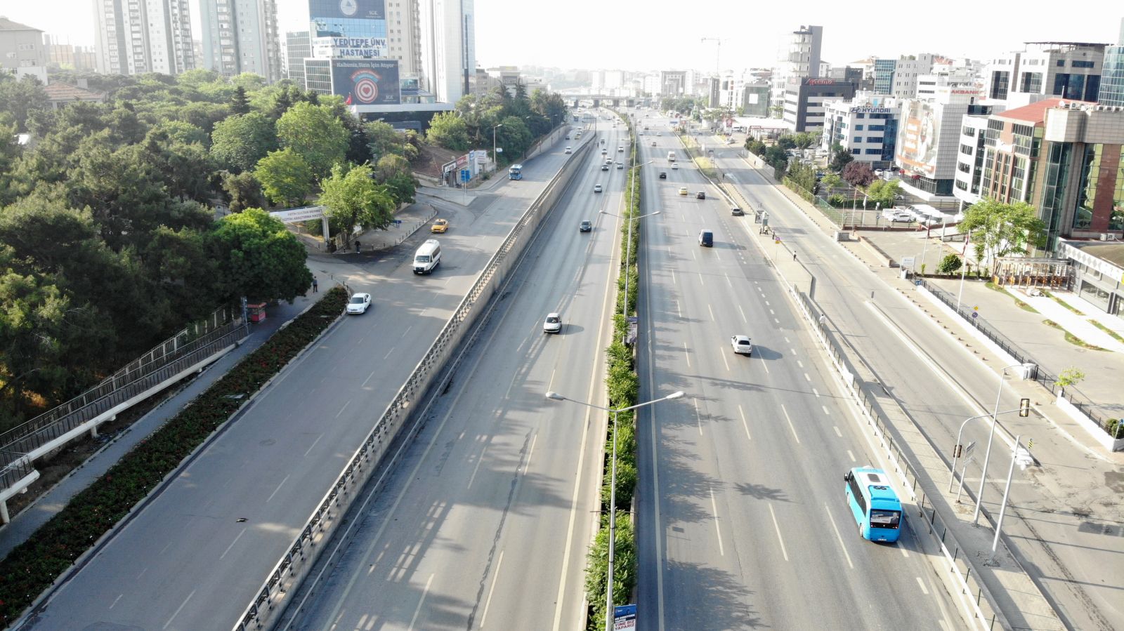 İstanbul trafiğinde sıra dışı Pazartesi manzarası! Tatilciler gitti, trafik boş kaldı