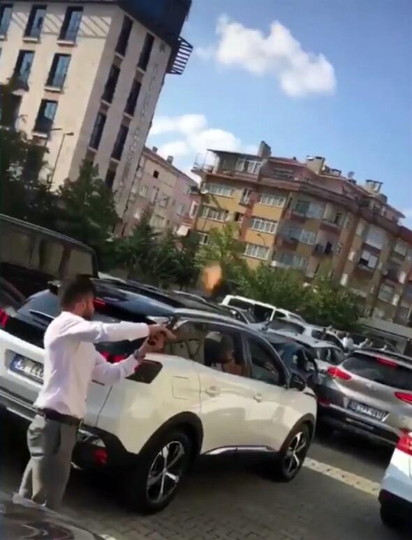 İstanbul'un göbeğinde şoke eden görüntüler